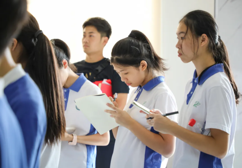 成都七中全国排名（全国百强中学成都七中退居第7）