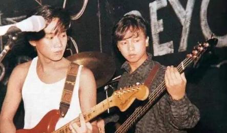 黄家驹死亡真相是什么？舞台意外坠亡(1993年去世图文)
